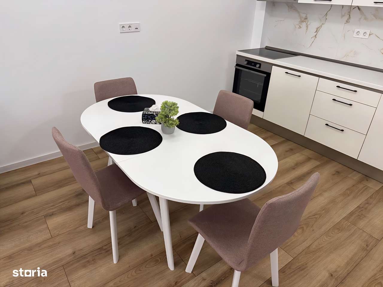 Apartament modern 2 camere Corunca aproape de Shopping City-2