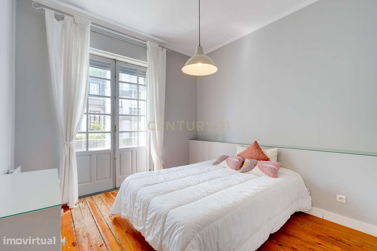 Moradia Geminada T6 com Logradouro | Marquês – Porto-15