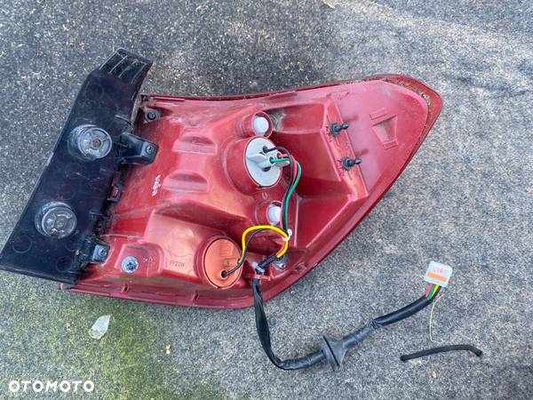 Lampa TYŁ LEWA KIA RIO IV V 2017-. GIEŁDA PŃ - 3