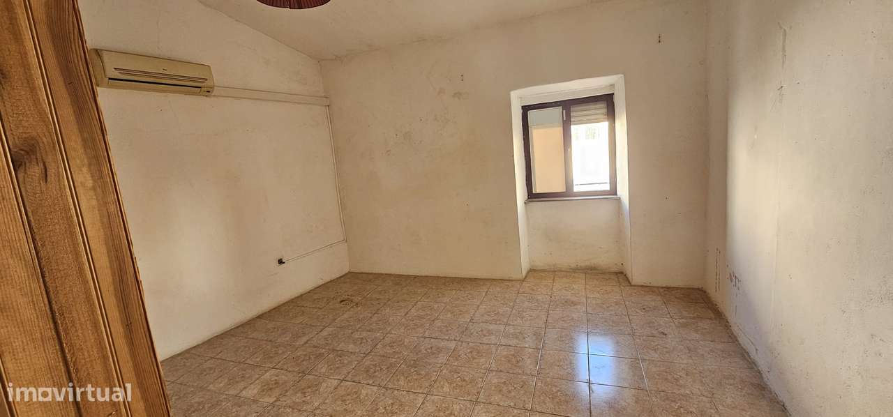 Apartamento T3 no Centro da Cidade de Moura-3