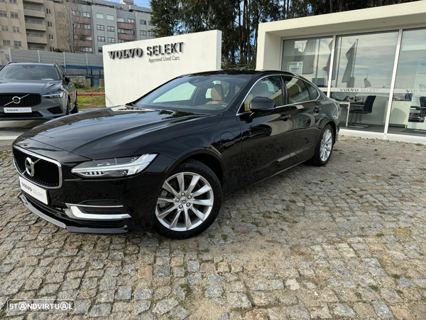 Volvo S90 2.0 T8 Momentum AWD Geartronic - 3