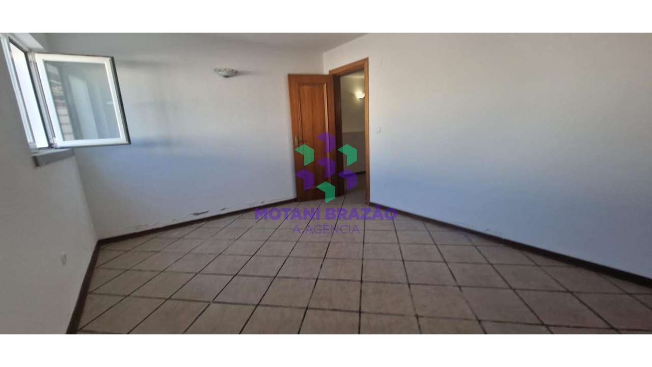 Magnífica Moradia Sesimbra c/Piscina-18