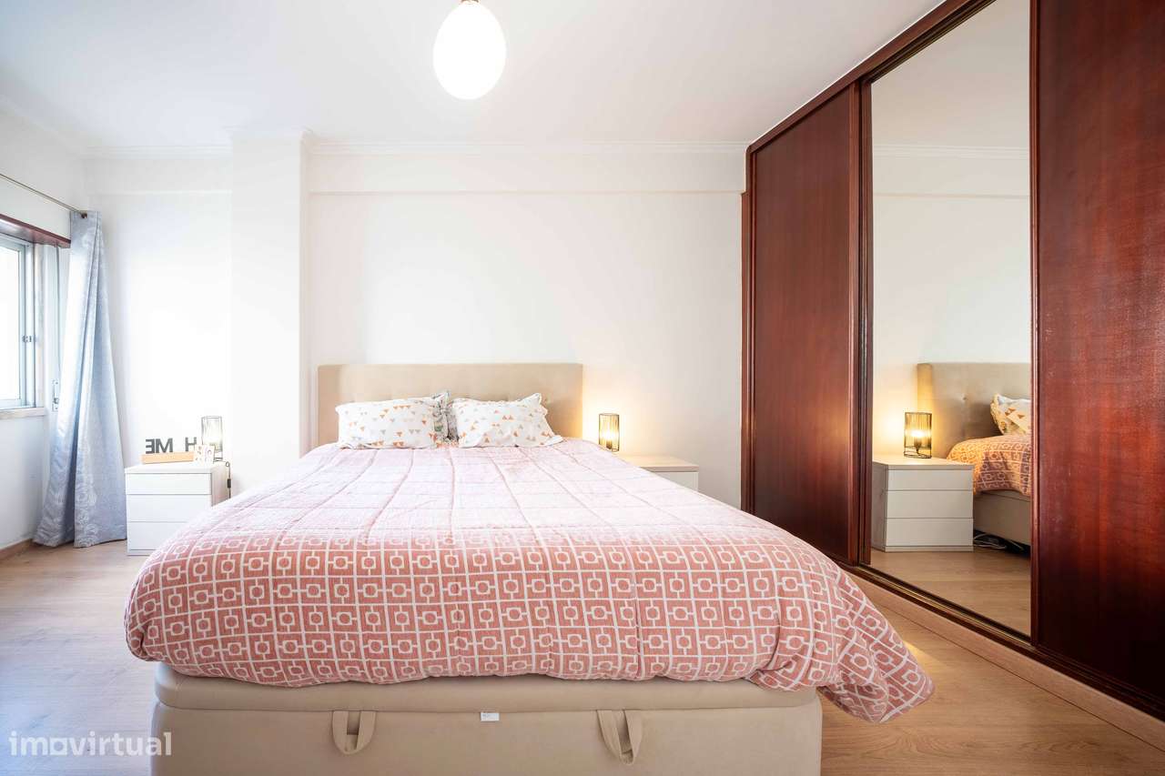 T2 totalmente remodelado no Cacém-21