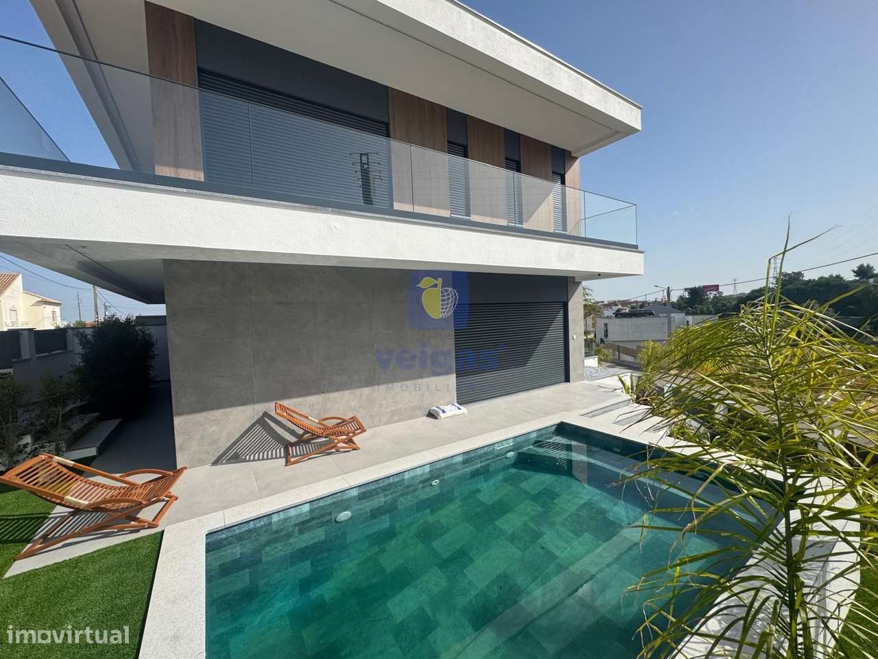 Moradia T4 C/ Piscina -  Bairro Primavera-7