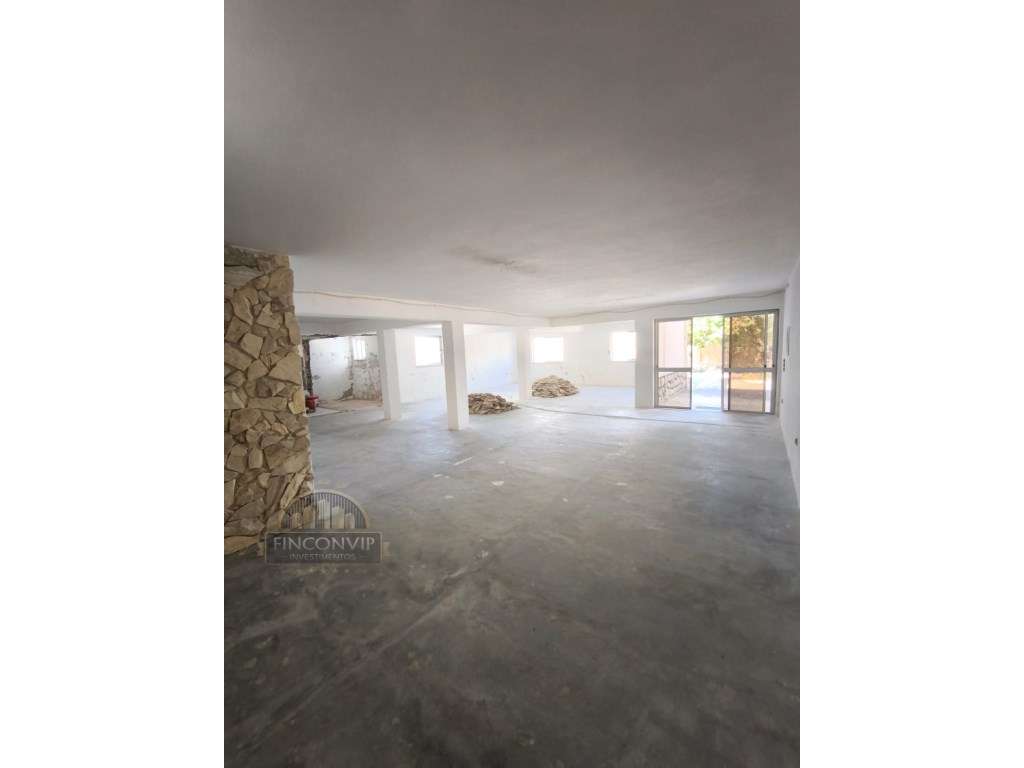 Imóvel de Excelência em Fernão Ferro-43