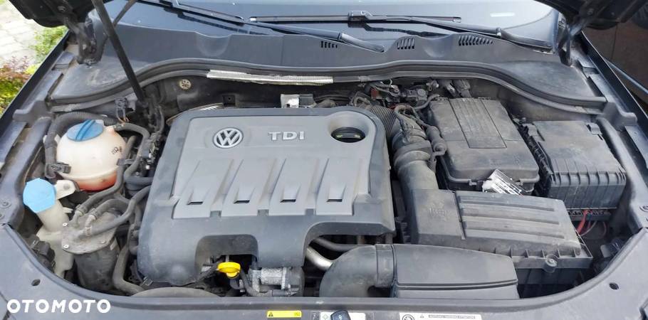 Volkswagen Passat 2.0 TDI Comfortline - 17