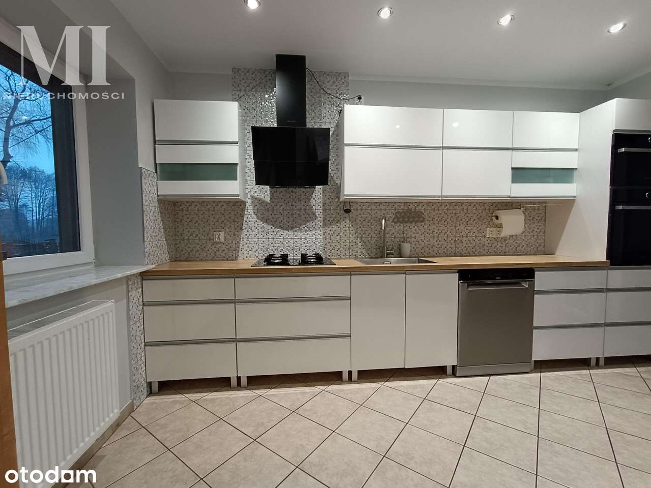 Dom  na sprzedaż  pow. Konin, duża działka-3