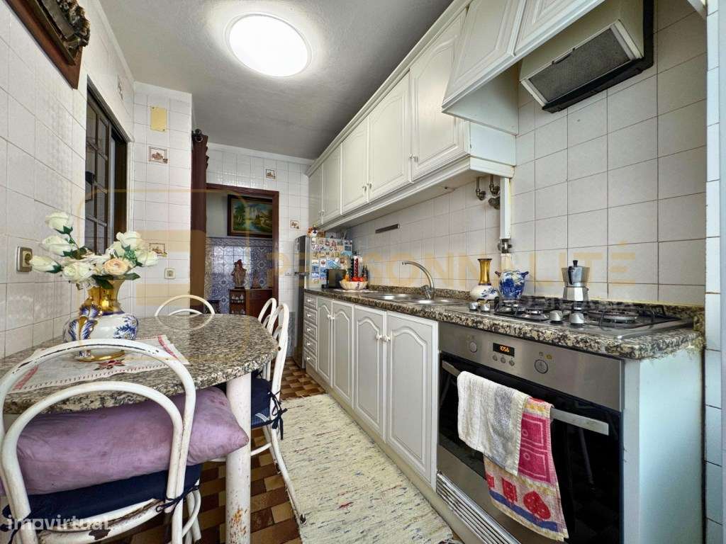 Apt. T3 c/ garagem - Centro de Guimarães-6