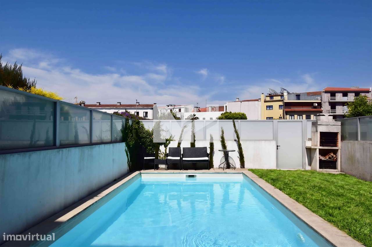 Moradia T4 Contemporânea | 4 Suites | C/ Piscina-20