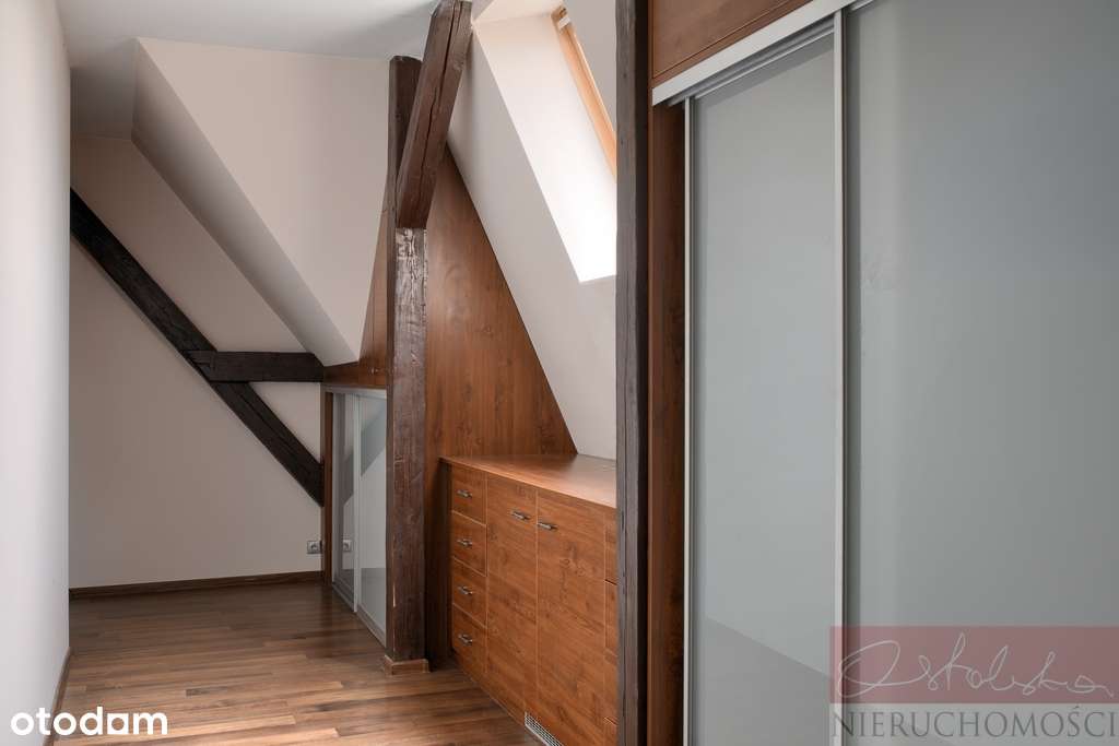 Z dużym tarasem z widokiem w super lokalizacji-7