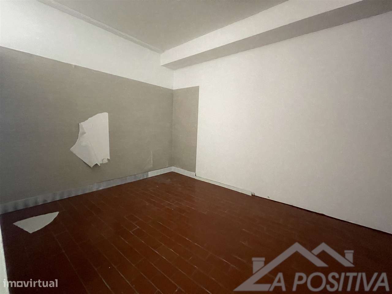 Loja  Venda em Oliveira de Azeméis, Santiago de Riba-Ul, Ul, Macinhata-6