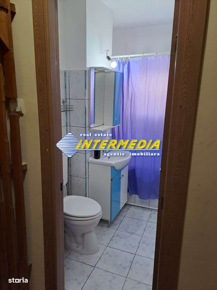 Garsoniera 32 mp de vanzare etaj 2 Alba Iulia mobilata-3