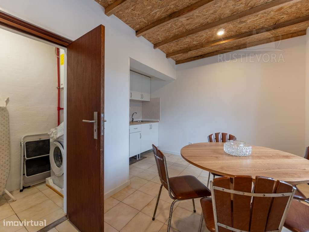 Moradia unifamiliar R/Chão com 4 assoalhadas, 2 wc e quintal - Grande imagem: 4/20