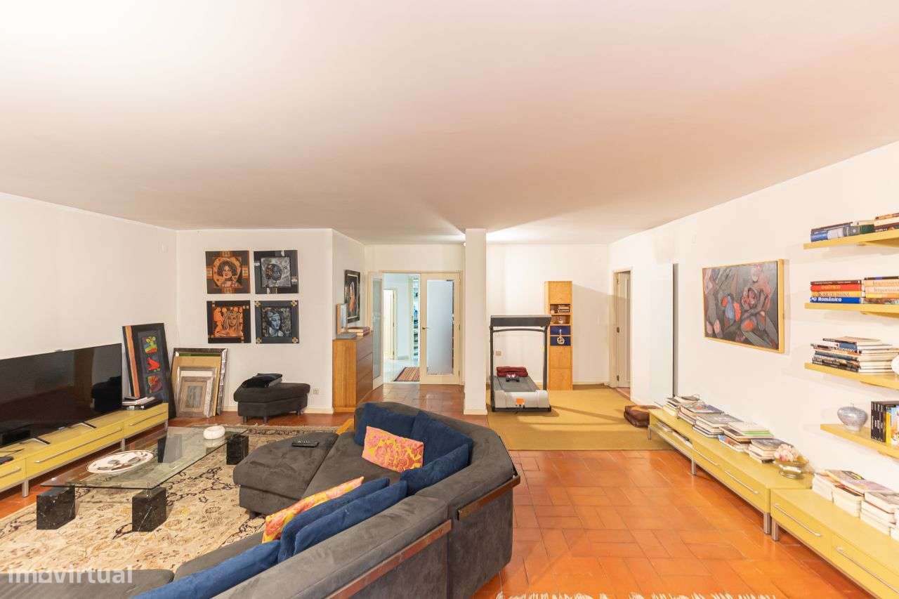 Moradia totalmente remodelada na melhor zona das Antas-40