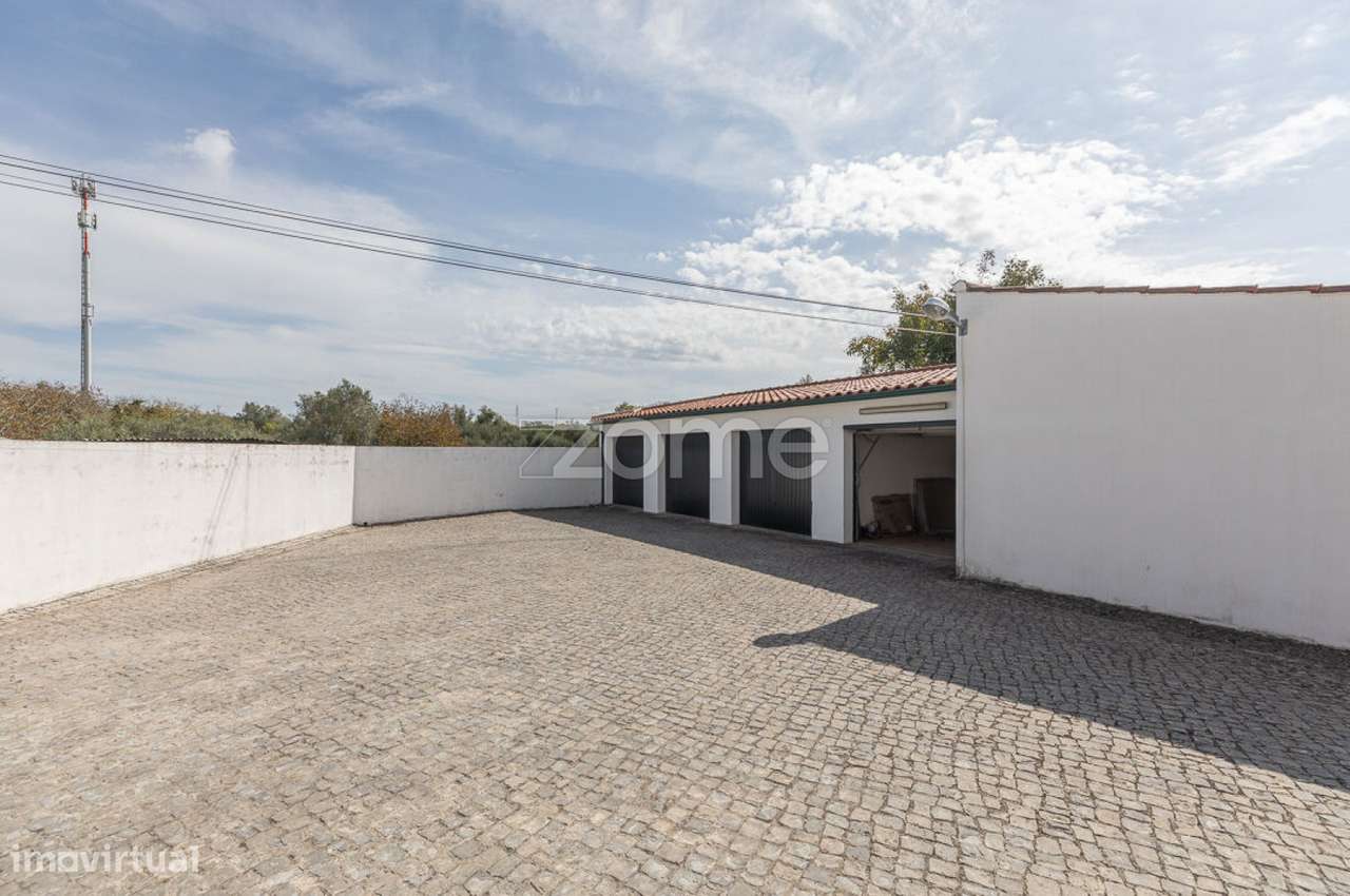 Apartamento T3+2 com Garagem| Cernache, Casconha-37