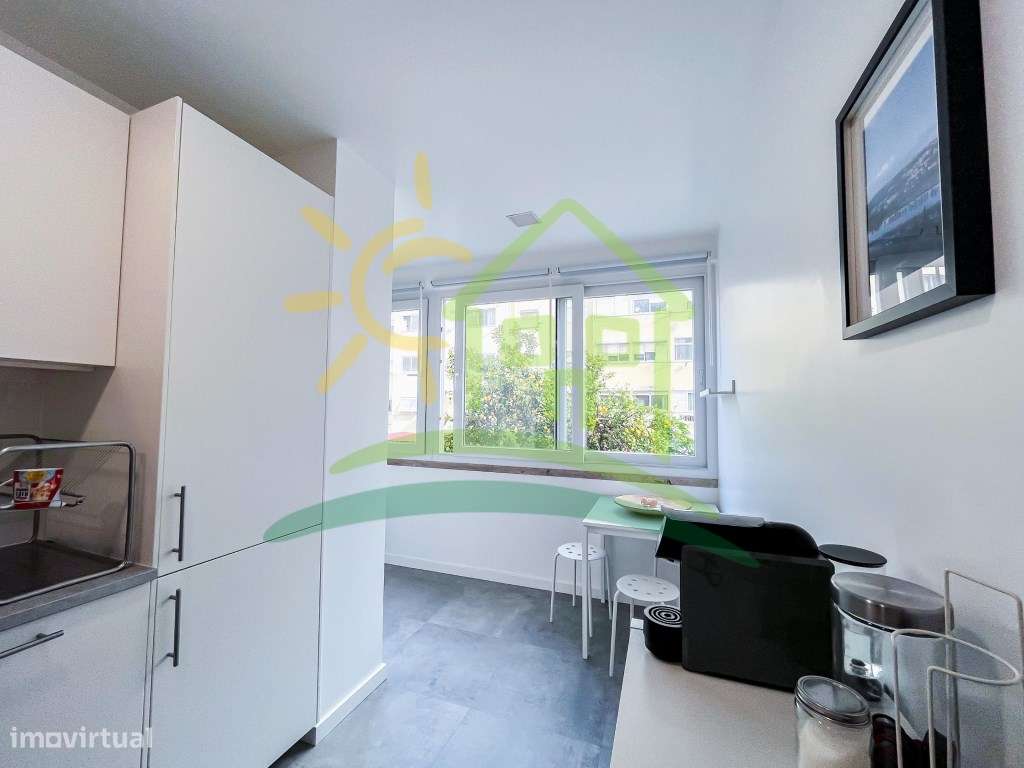 T1 Totalmente remodelado e mobilado a 10 min a pé do metro - Grande imagem: 2/17