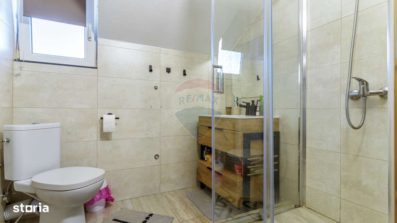 Casa individuala, 6 dormitoare, comision 0%, Intre Lacuri-18