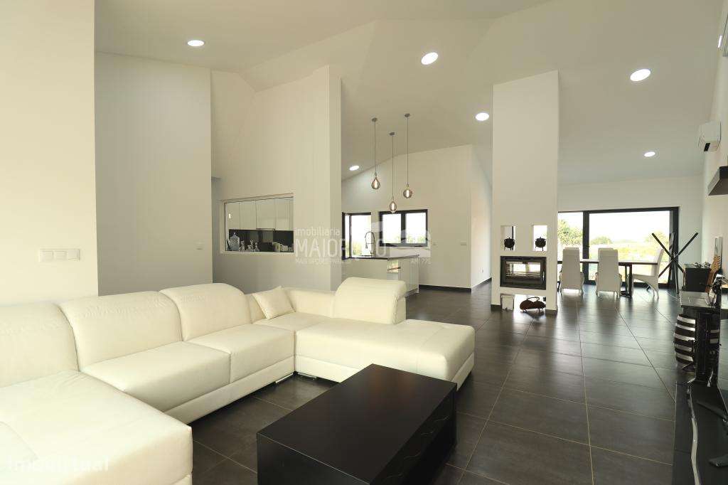 Moradia Térrea V4 Paredes - Bragança - Grande imagem: 5/22