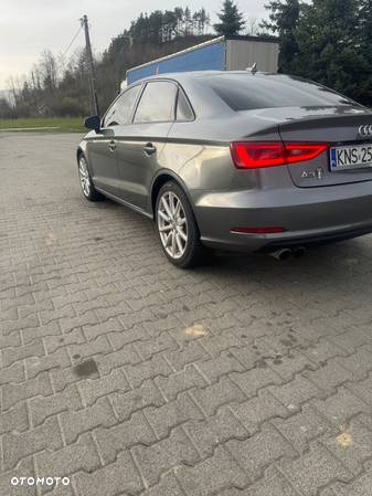 Audi A3 1.8 TFSI Ambiente S tronic - 4