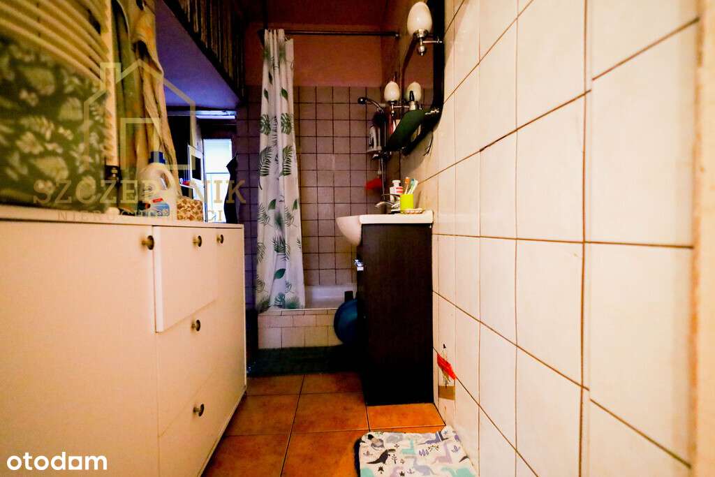 Klimatyczny drewniany dom po remoncie-14