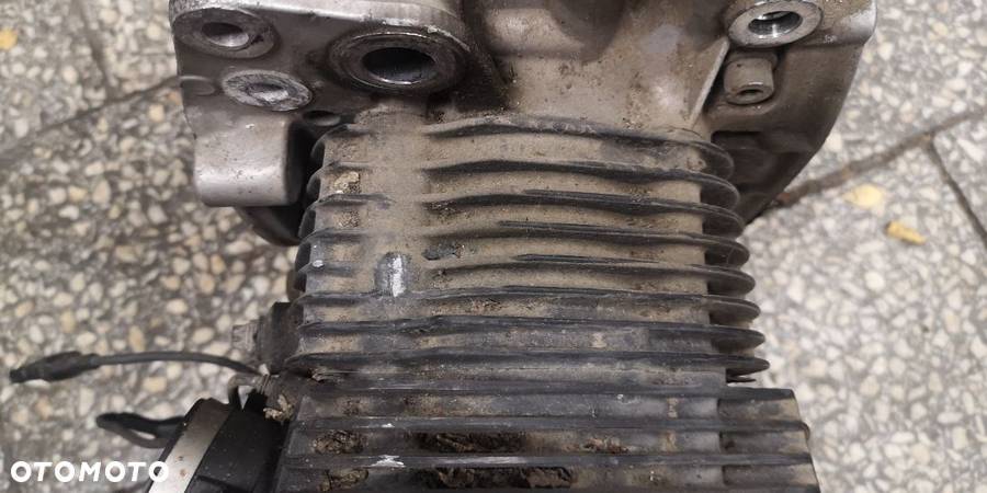 BMW R 1200 GS 08-12 CYLINDER prawy TLOK - 1