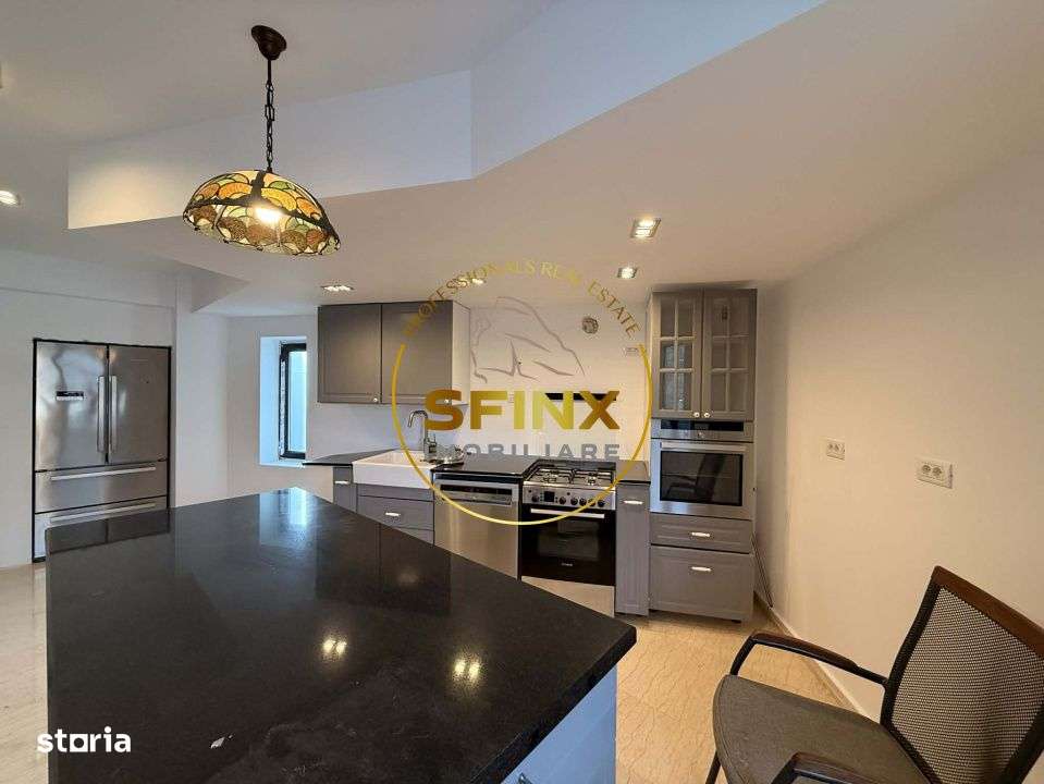 9 camere, piscina exterioara, garaj 5 masini, 516 mp utili, teren 1151-2