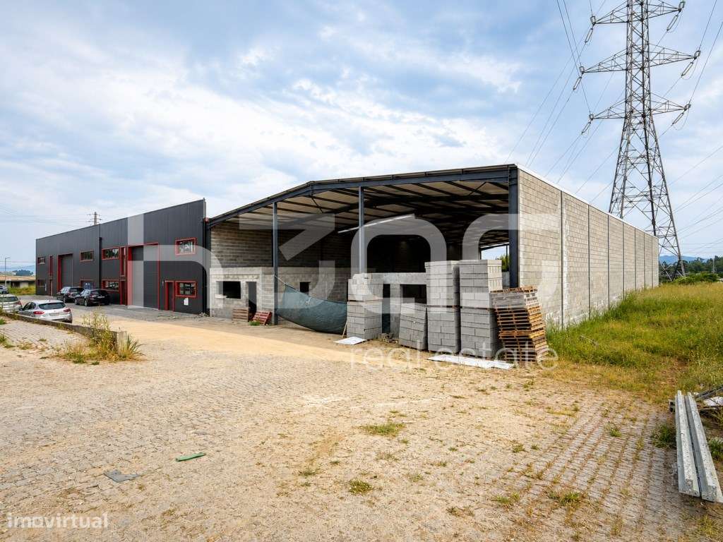 Pavilhão Industrial Novo numa Localização Estratégica | Oleiros-1