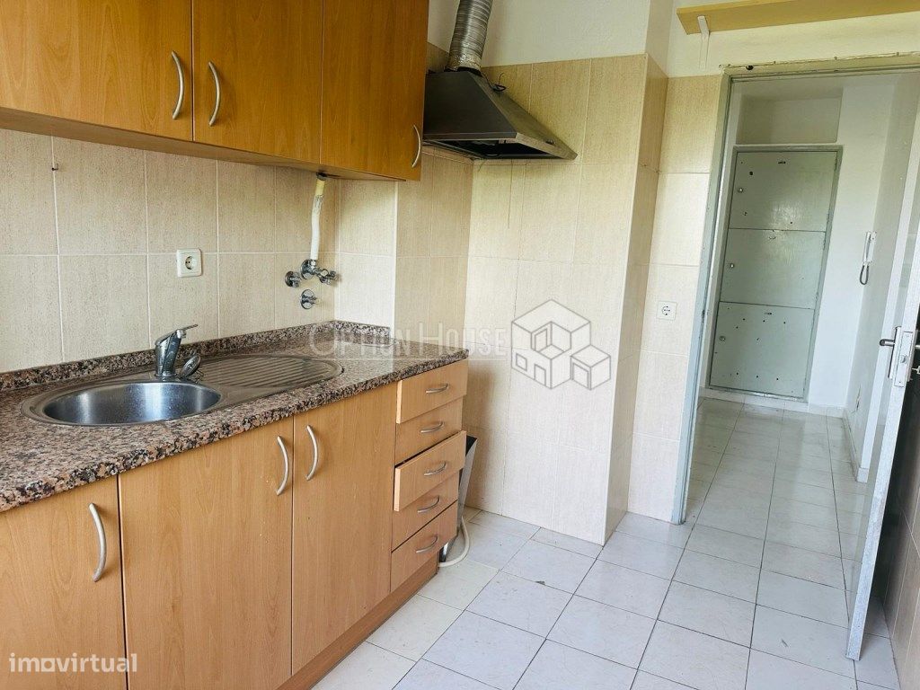 Apartamento T3, 84m2, úsado, Marvila,...