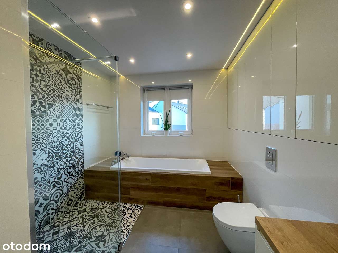 Stylowy i przestronny dom | 3 niezależne pokoje | ogród | garaż-16