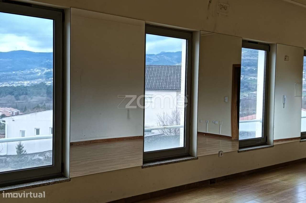 Escritório para arrendamento na Urbanização Vila Campos - Grande imagem: 4/9