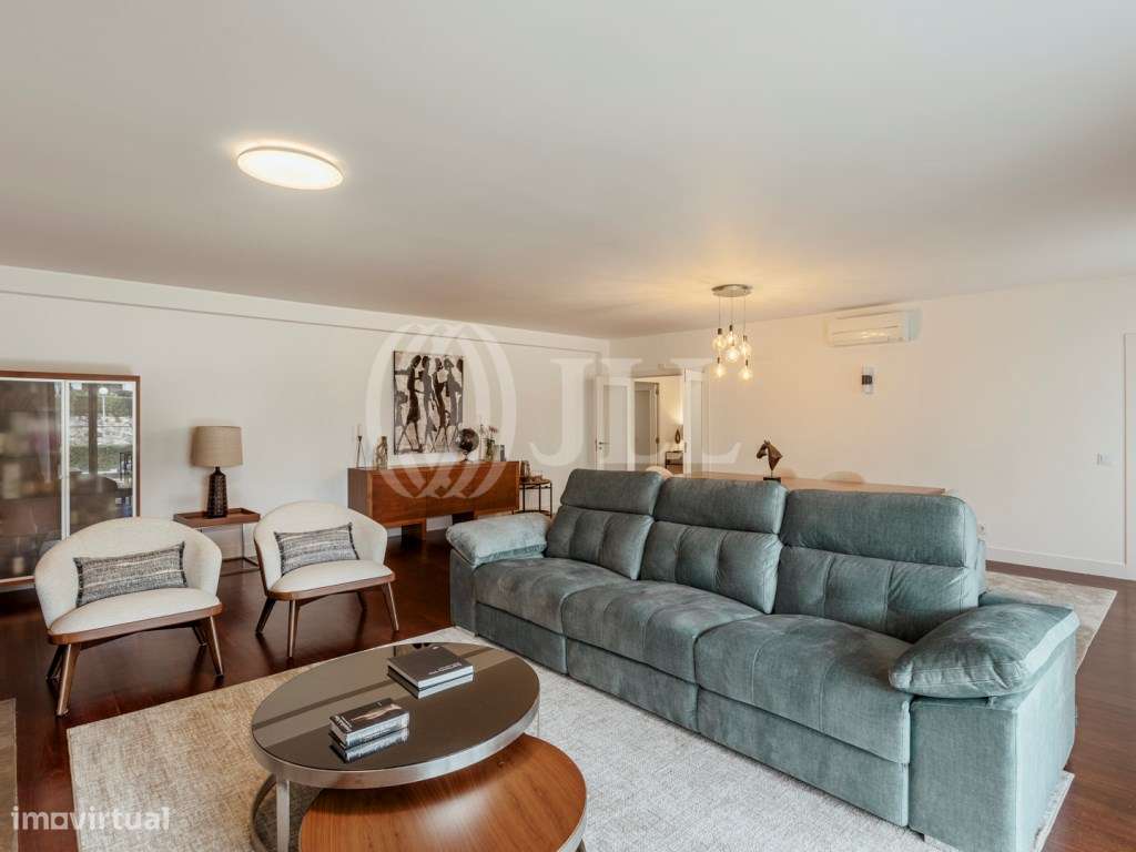 Apartamento T5 duplex no Bairro da Martinha no Estoril - Grande imagem: 4/41