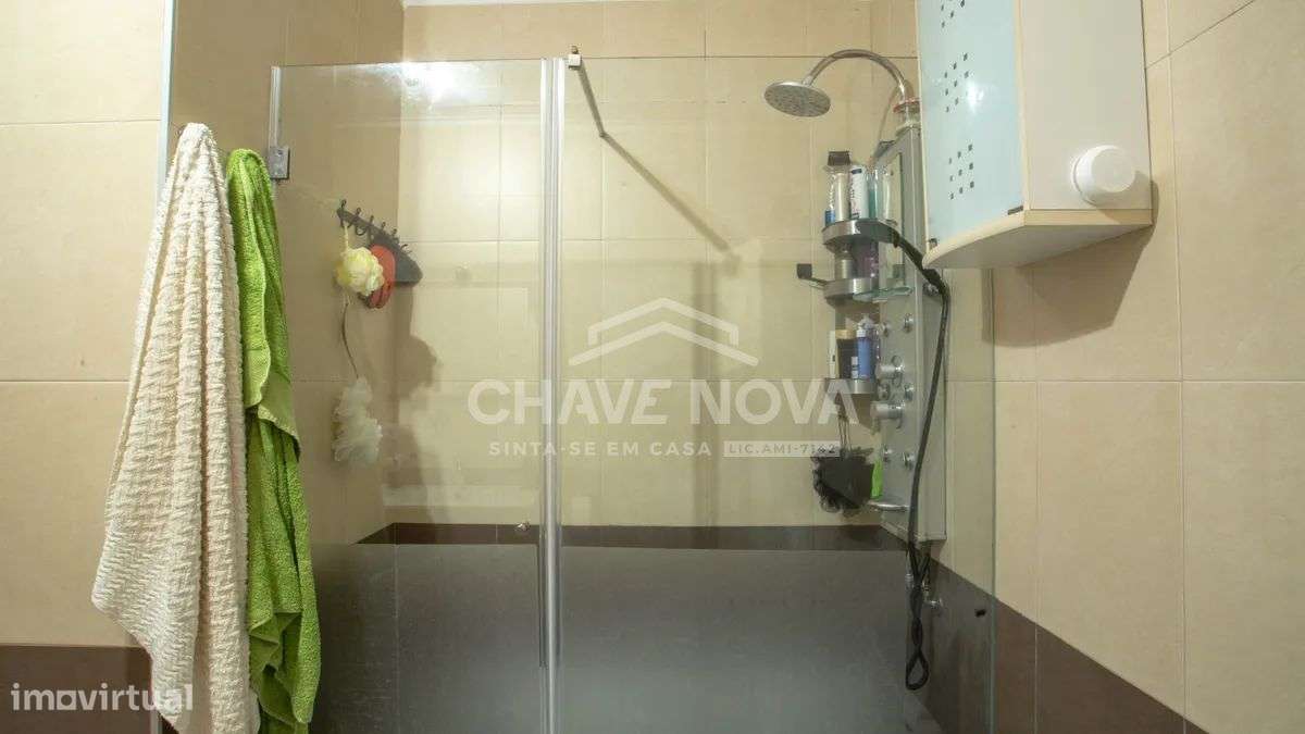 T1+1 c/ Terraço e Lugar de Garagem em Vilar do Paraíso-25