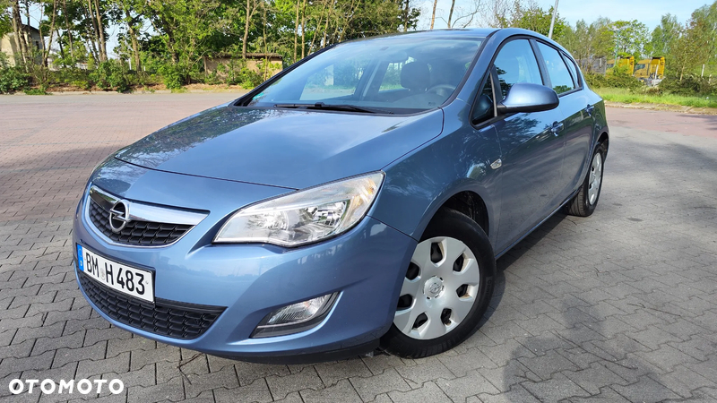 Opel Astra 1.4 ECOFLEX Selection - 1