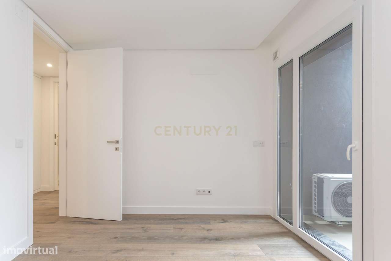 T3 de Luxo | 2.º Andar Direito | Varanda em L | Quinta do Desembargado-30