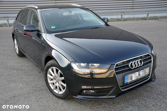 Audi A4 Avant 2.0 TDI DPF Attraction - 5