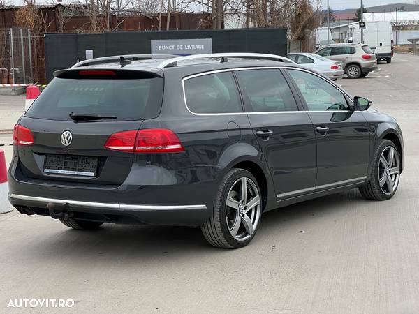 Volkswagen Passat Variant 2.0 TDI Blue TDI DSG Comfortline - 7