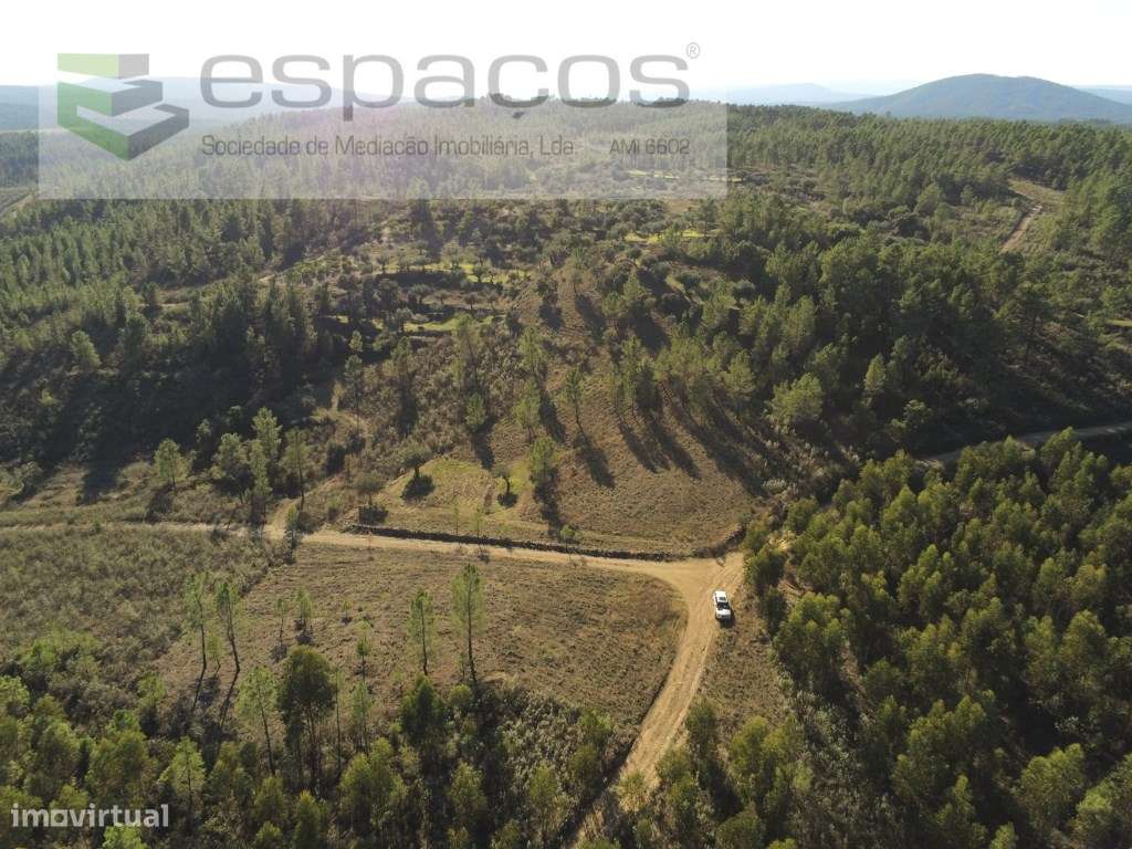 Terreno com vistas deslumbrantes - Grande imagem: 2/19