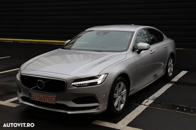 Volvo S90 D4 Momentum - 1