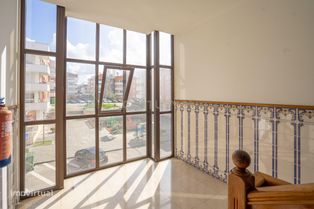Apartamento T3 - C/ garagem e arrumo - Grande imagem: 3/41