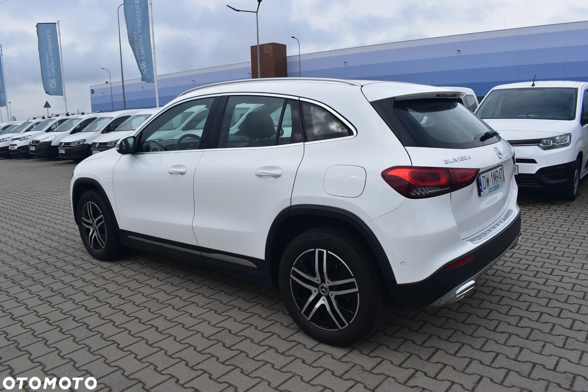 Mercedes-Benz GLA 180 d - 9