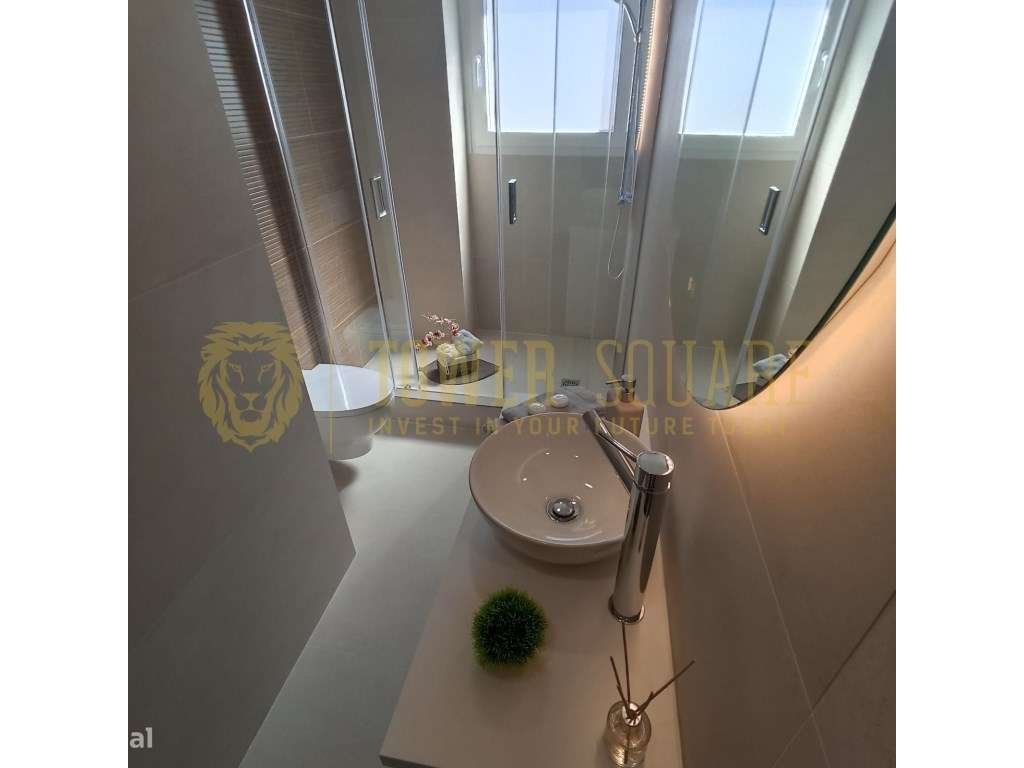 Apartamento t2 à venda na Rua António Nobre,Estrada de Benfica-16