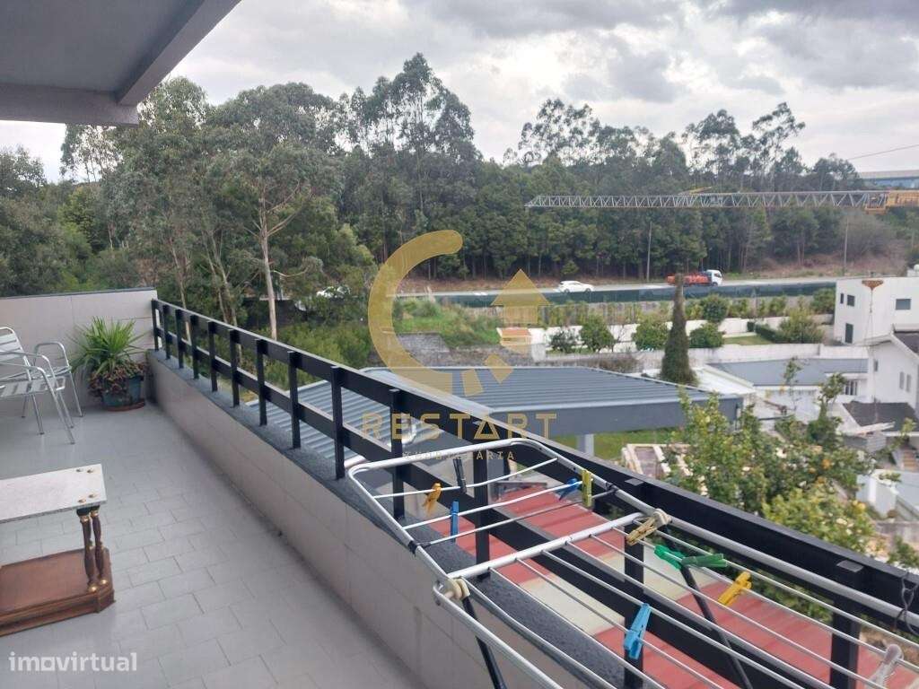 Moradia T4 geminada de 3 frentes em Baguim do Monte, Gondomar-24