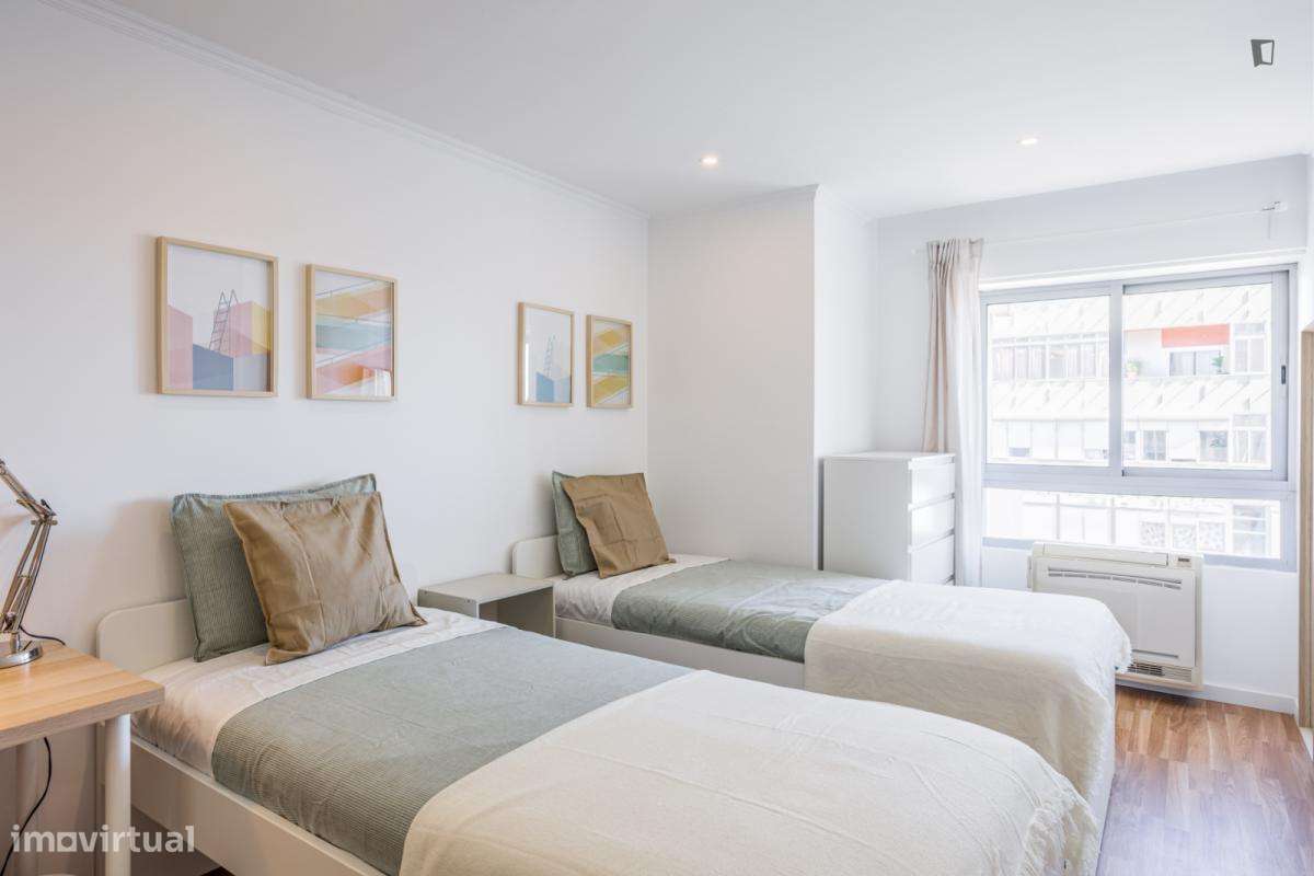 Quarto - localizado em Olaias Lisbon - Grande imagem: 2/15