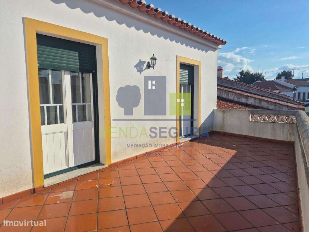 Moradia T3 com quintal, terraço e garagem | Pias-18