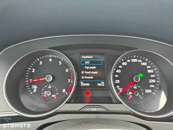 Volkswagen Passat 1.5 TSI EVO Comfortline DSG - 11