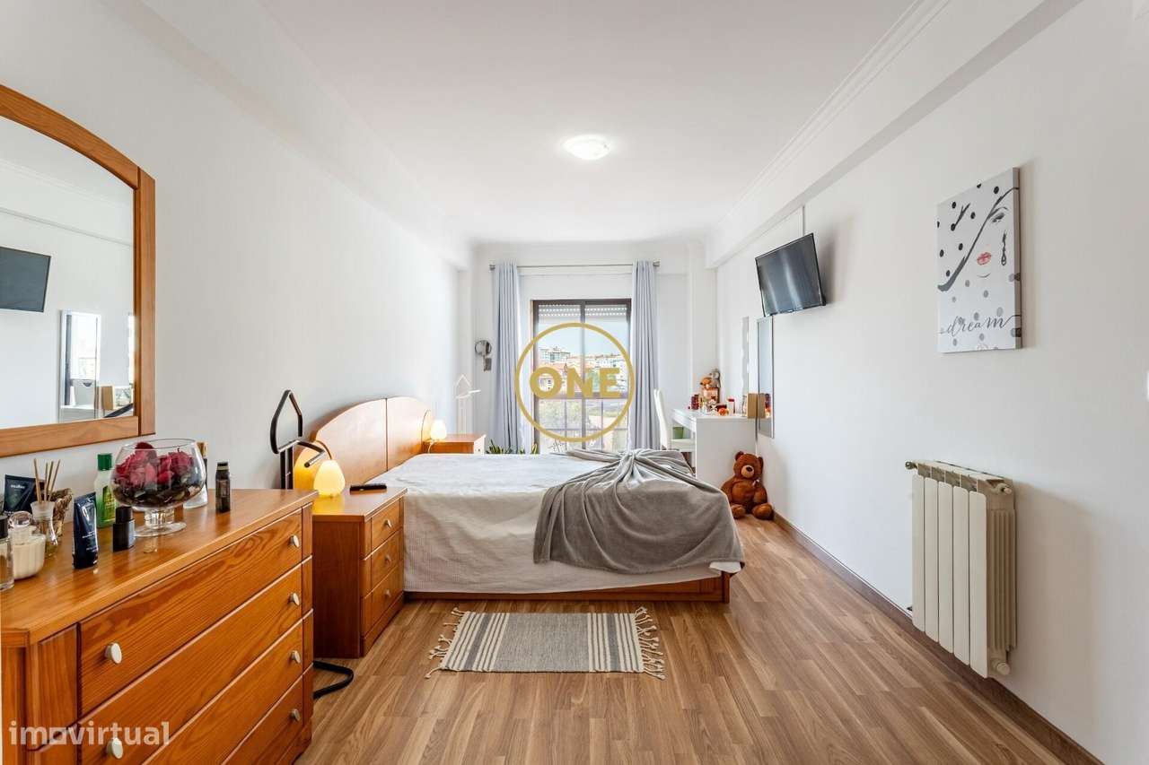 T2 com 108m2, garagem box + parqueamento, vistas Serra de Sintra | Pal-13