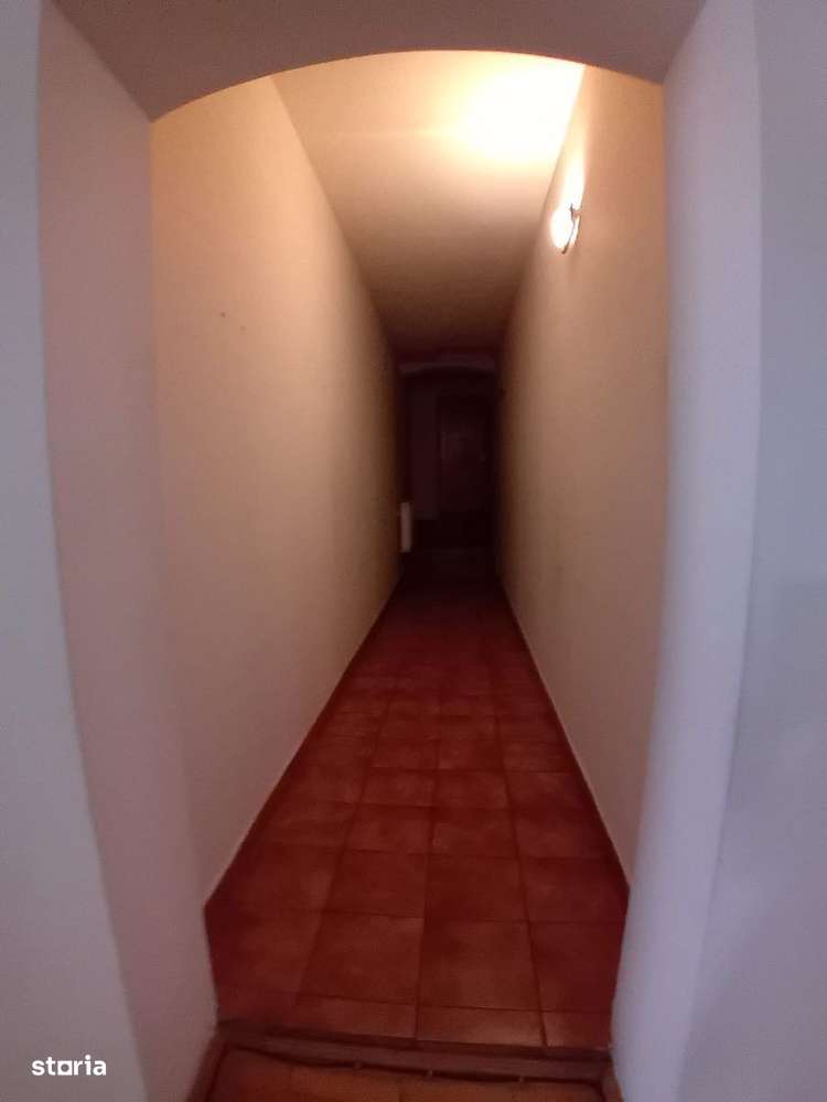 Casa de vanzare - ultracentral Pitesti-11