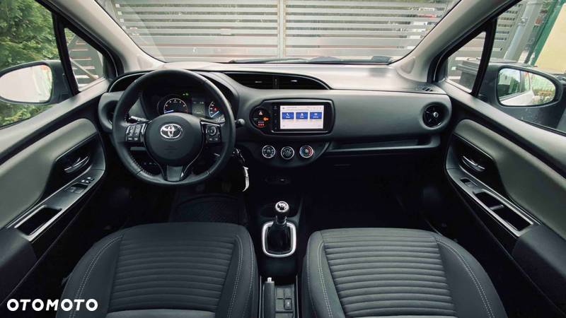 Toyota Yaris 1.5 Premium - 13