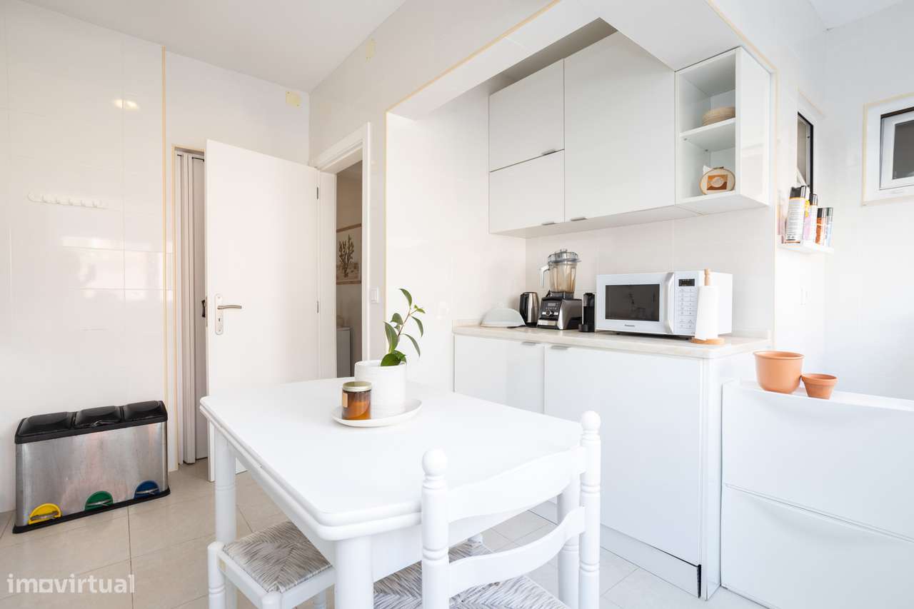 Campo de Ourique T2 com elevador - Grande imagem: 3/19