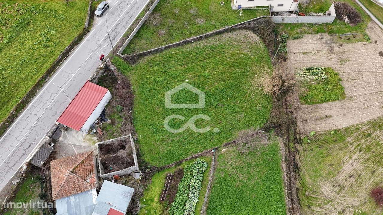 Terreno rústico com1040m2 em Chaves junto a Nacional 103 - Grande imagem: 3/8